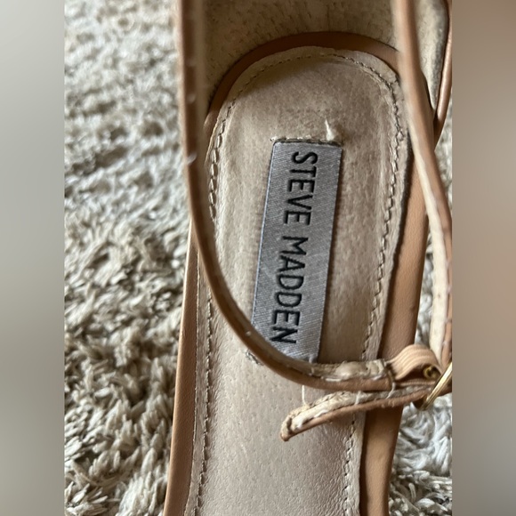 Nude Steven Madden heels - Picture 3 of 3